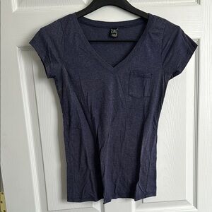 ‼️free with purchase‼️Fitted Blue Purple Short Sleeve V-Neck Tee Chest Pocket
